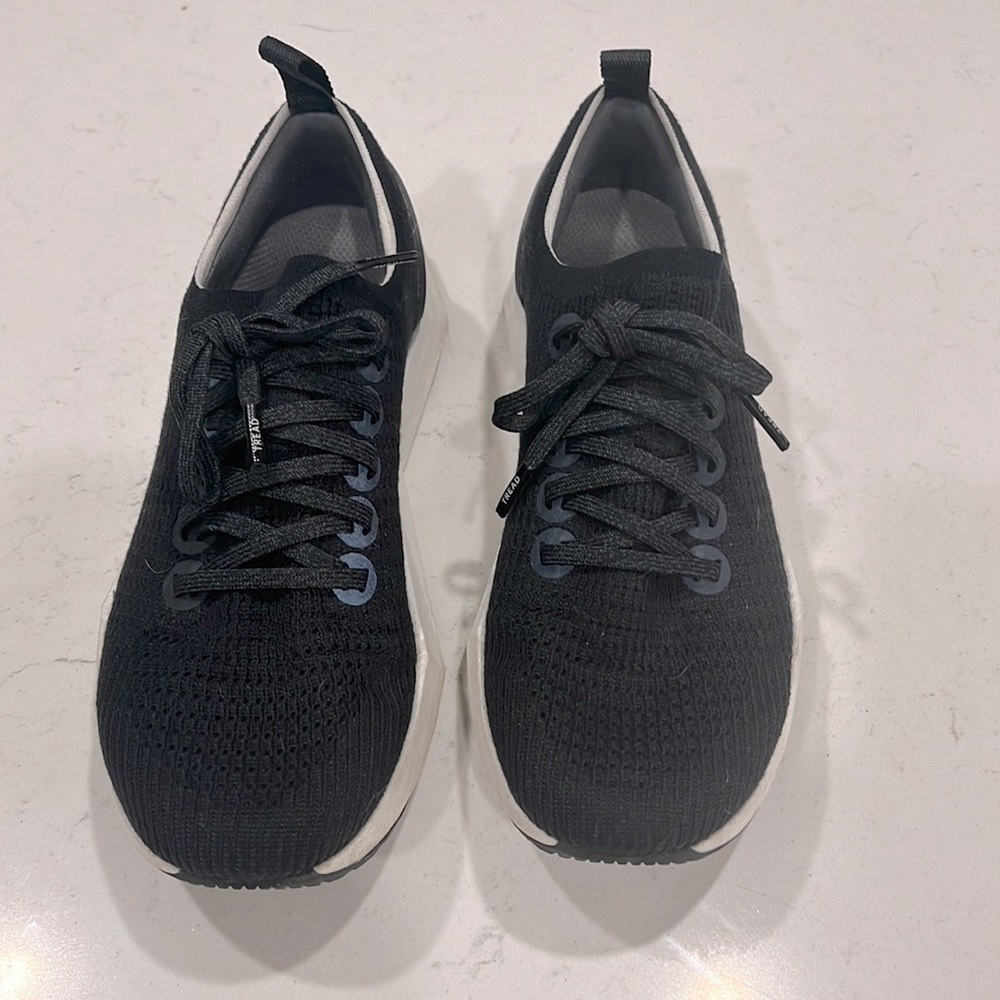 Women’s Black Size 8 AllBirds Tree Flyers